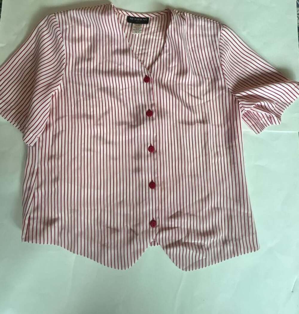 Notations Petite Blouse Size 14 Red White Striped Short Sleeve V-Neck